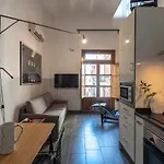 Bubuflats / Mercat Apartment